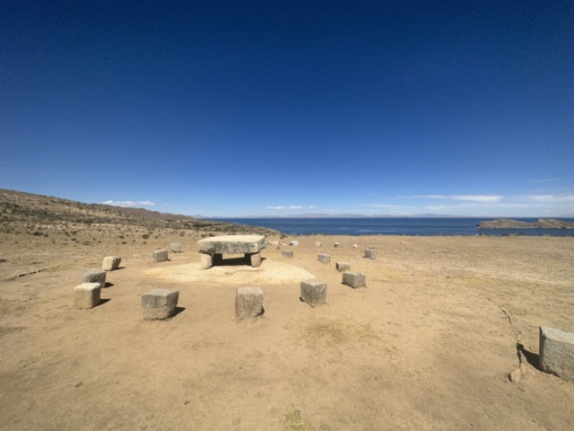 Mesa Ceremonial, obradný stôl